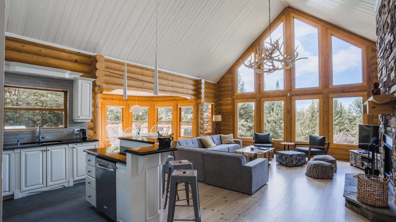 Photo of Livingroom in Fiddler Lake Resort