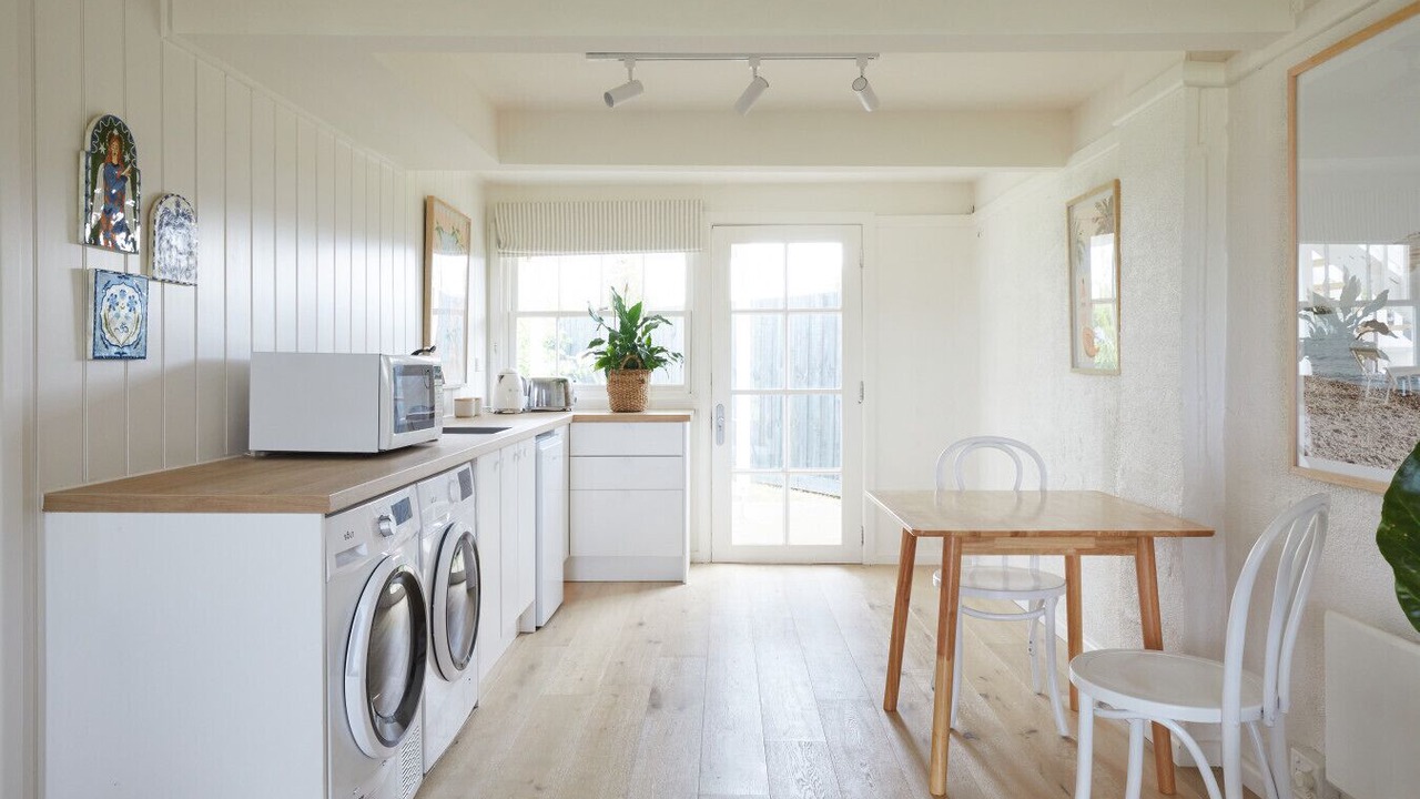 Photo of Kitchen in Indented Head