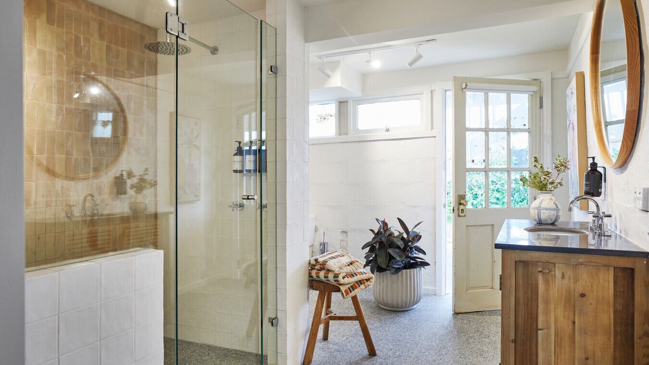 Photo of Bathroom in Indented Head
