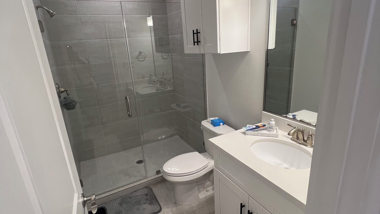 Photo of Bathroom in Woodlake - Briar Meadow