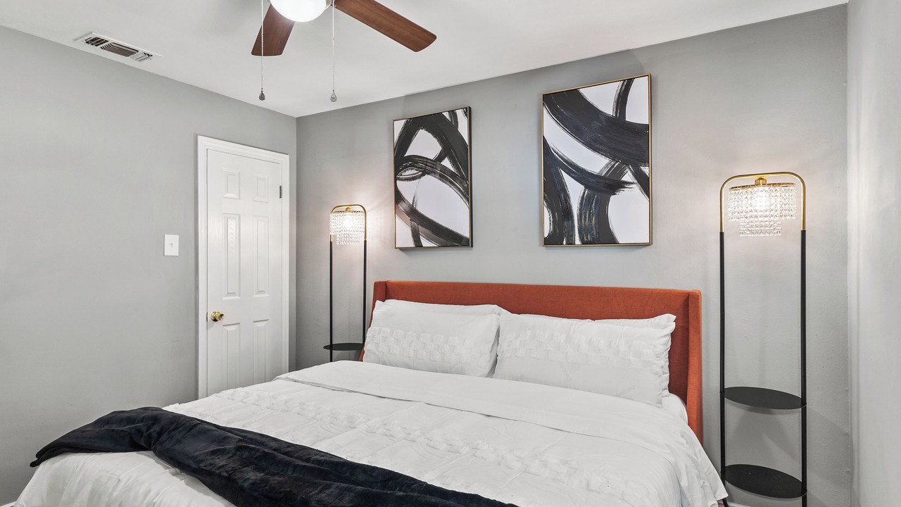 Photo of Bedroom in Euless