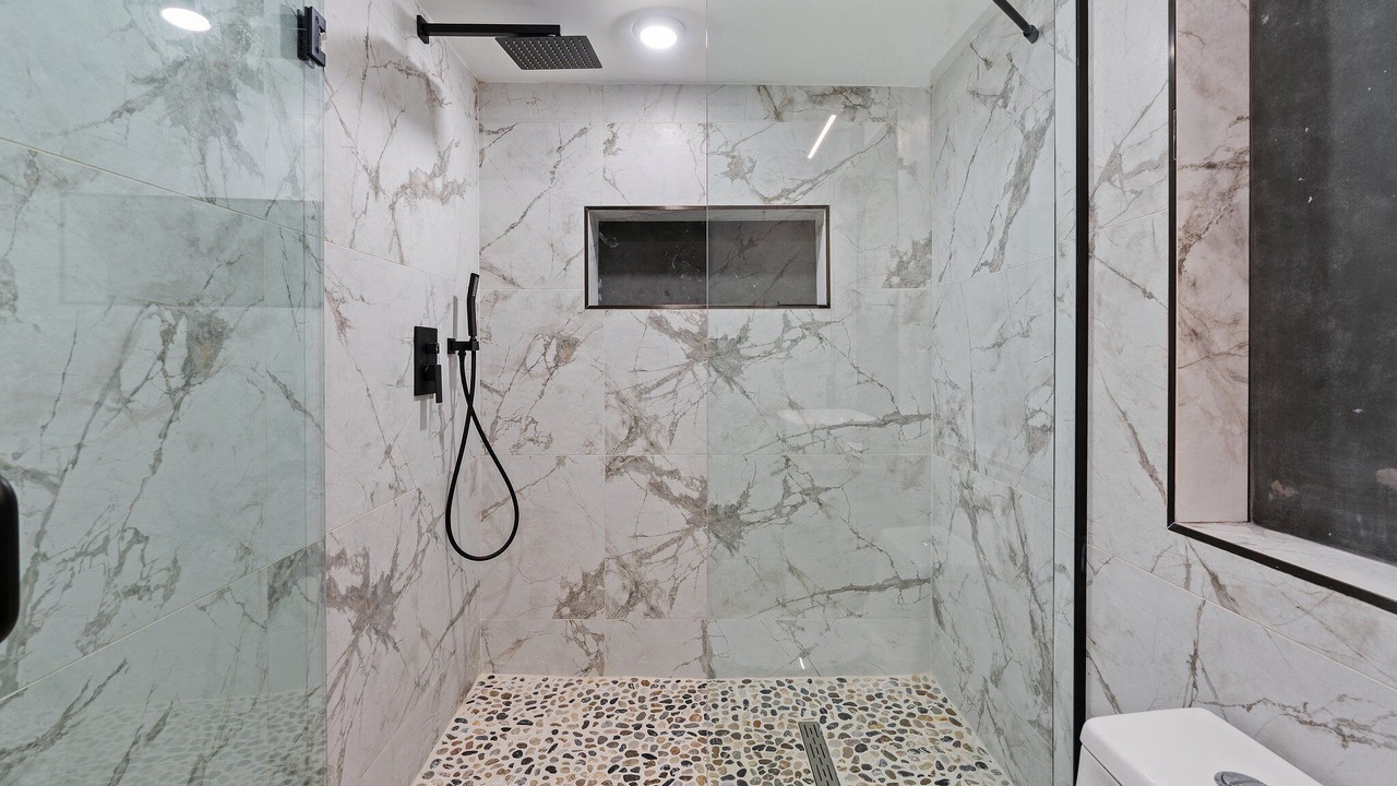 Photo of Bathroom in Point Breeze
