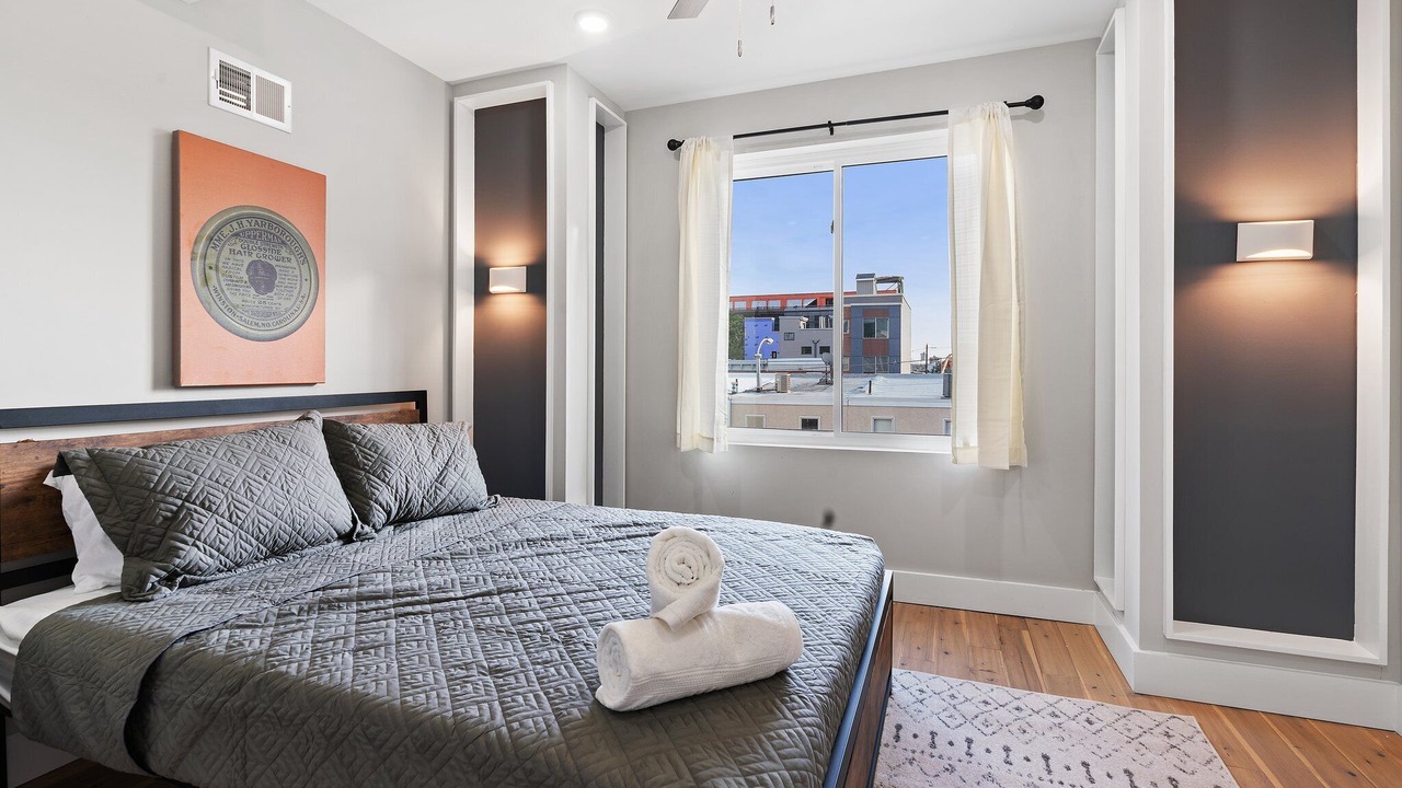 Photo of Bedroom in Point Breeze