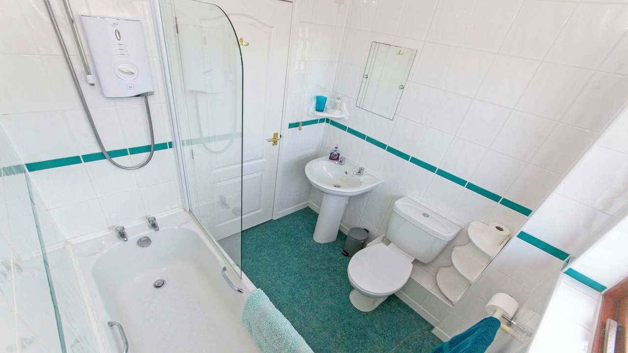 Photo of Bathroom in Croyde