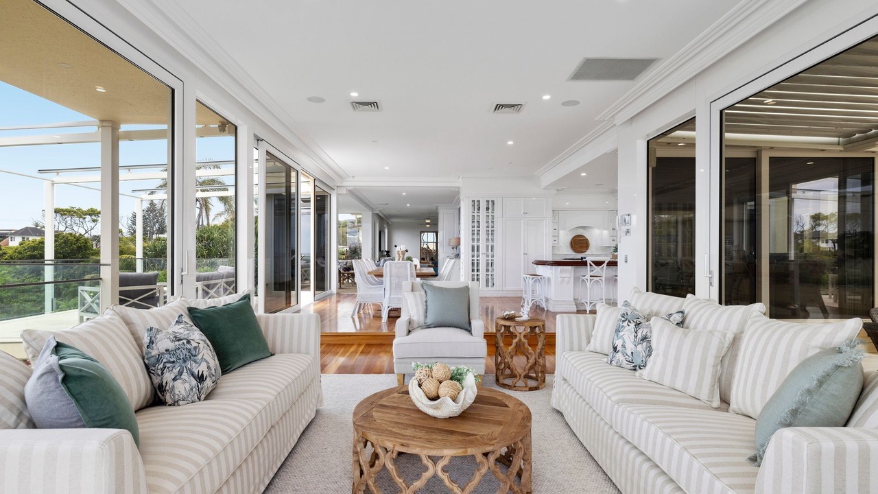 Photo of Livingroom in Sapphire Beach