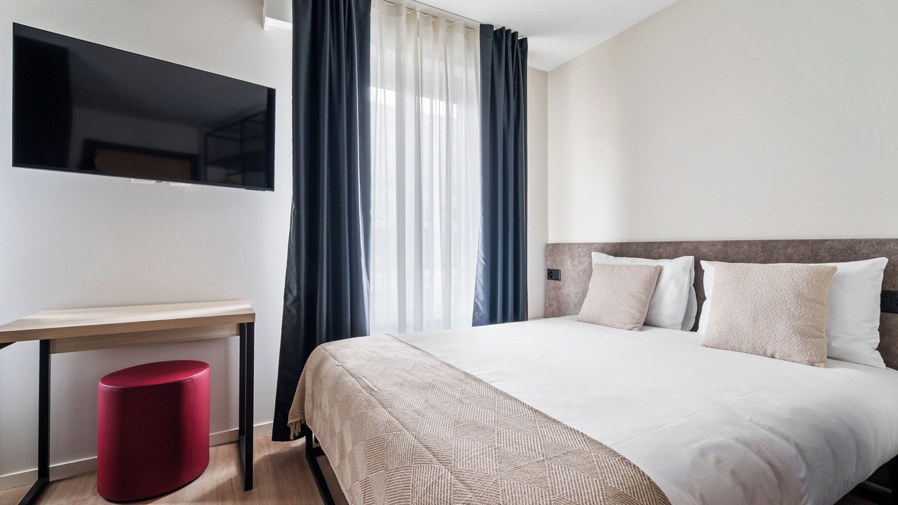 Photo of Bedroom in Les Philosophes