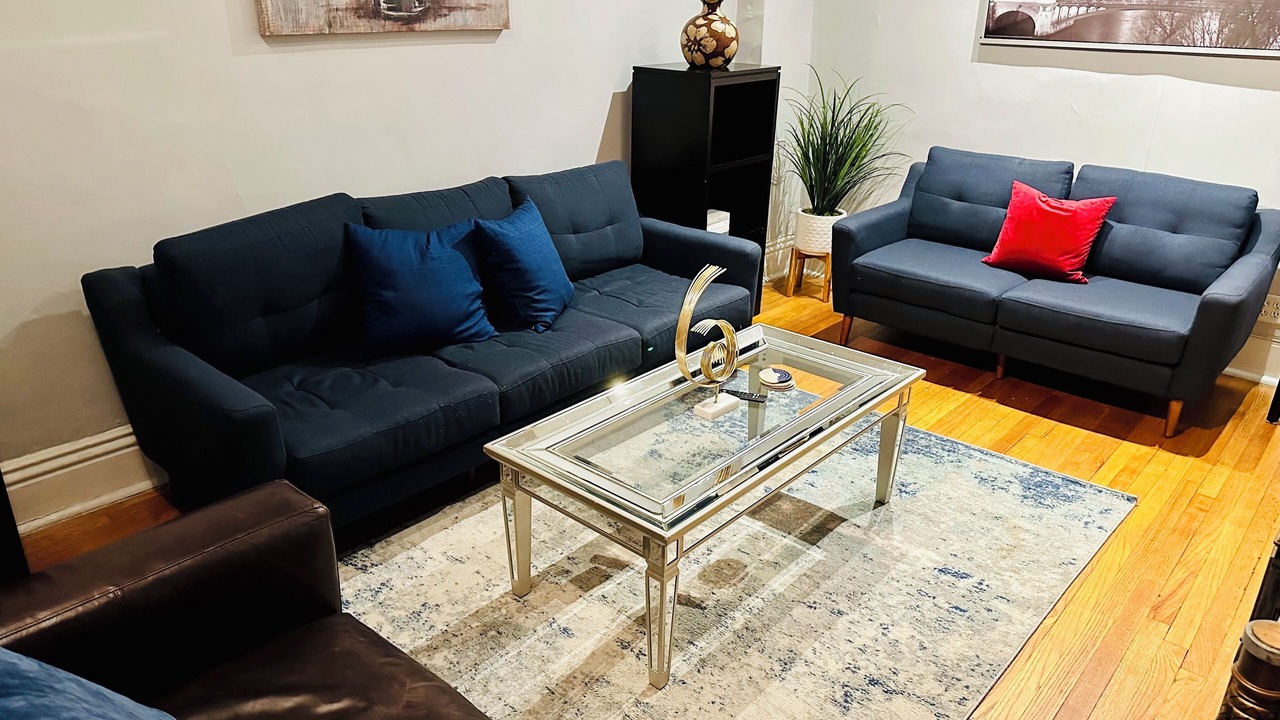 Photo of Livingroom in West Town