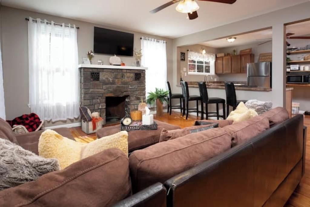 Photo of Livingroom in Warrensburg