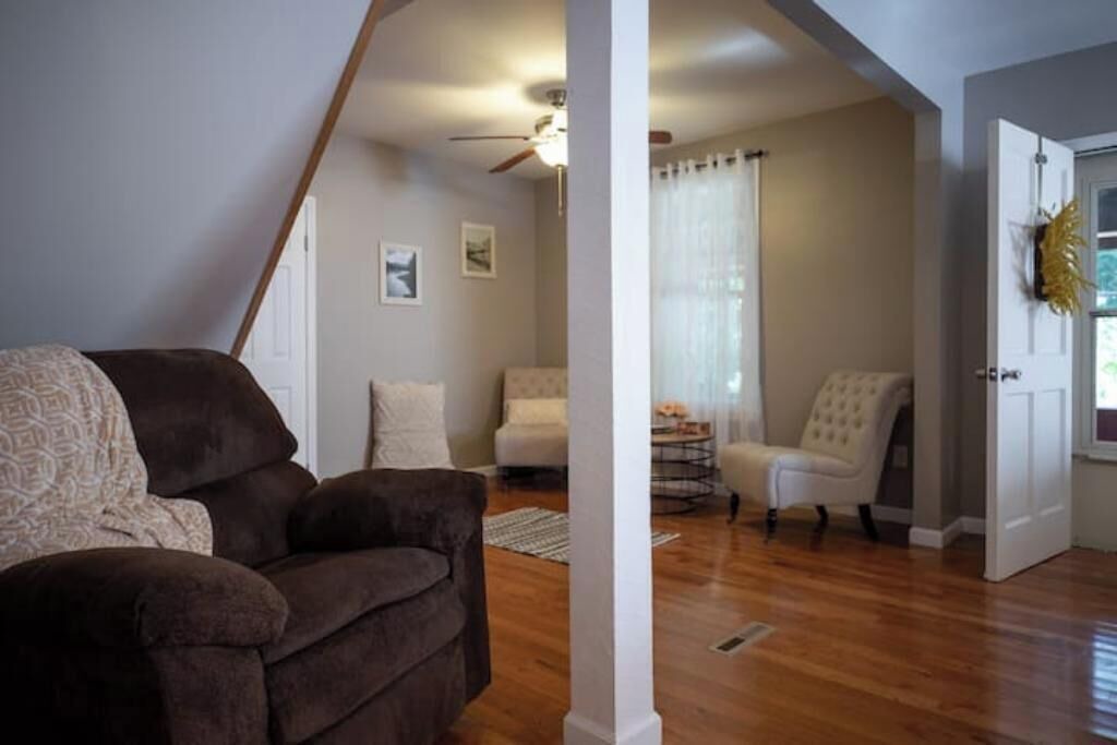 Photo of Livingroom in Warrensburg