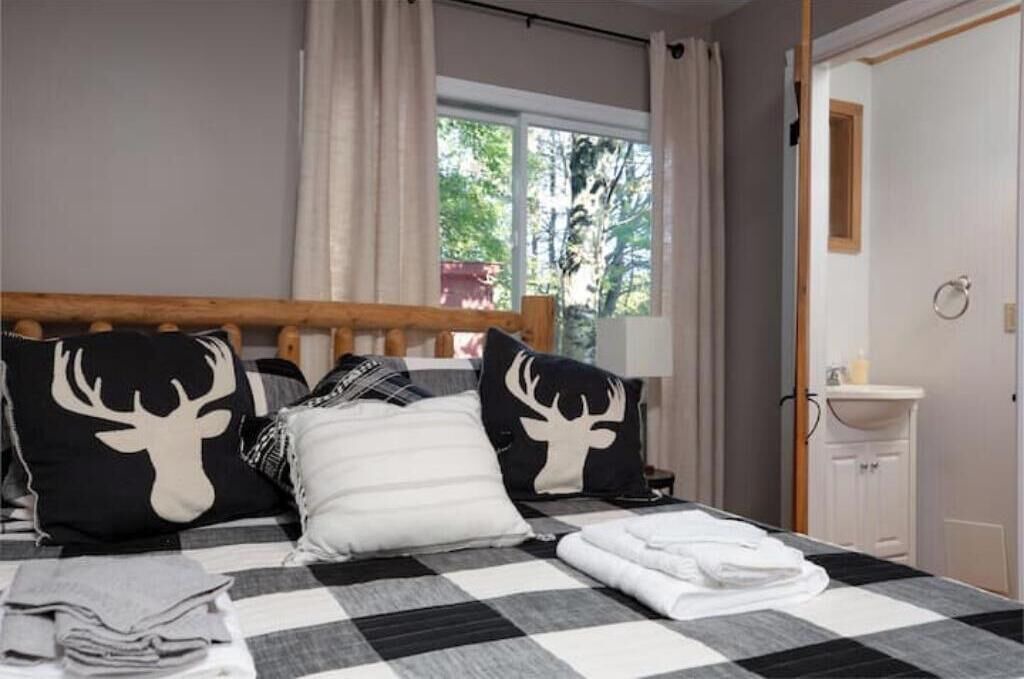 Photo of Bedroom in Warrensburg