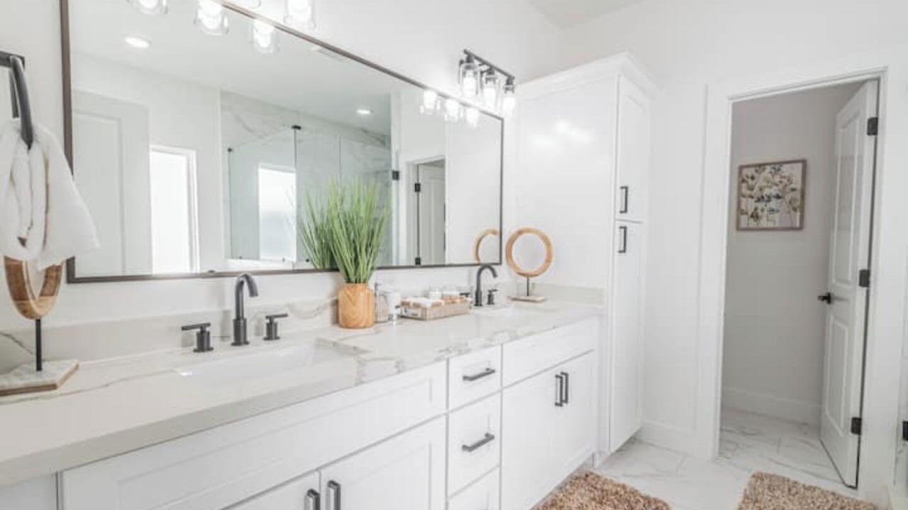 Photo of Bathroom in South Central Houston