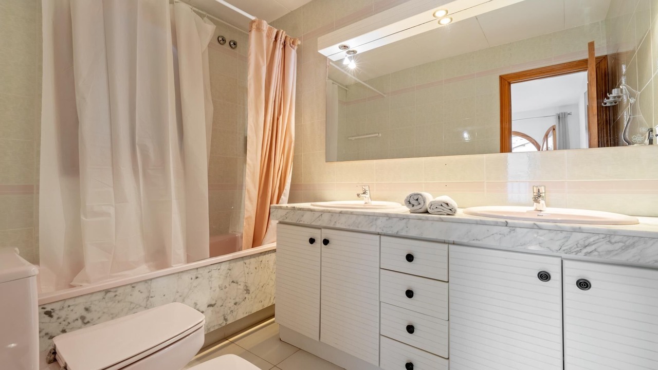 Photo of Bathroom in Calafell