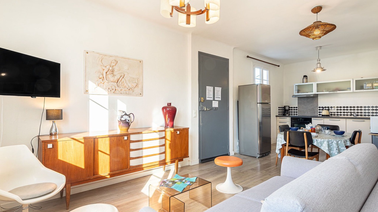 Photo of Bedroom in Hyeres City Centre