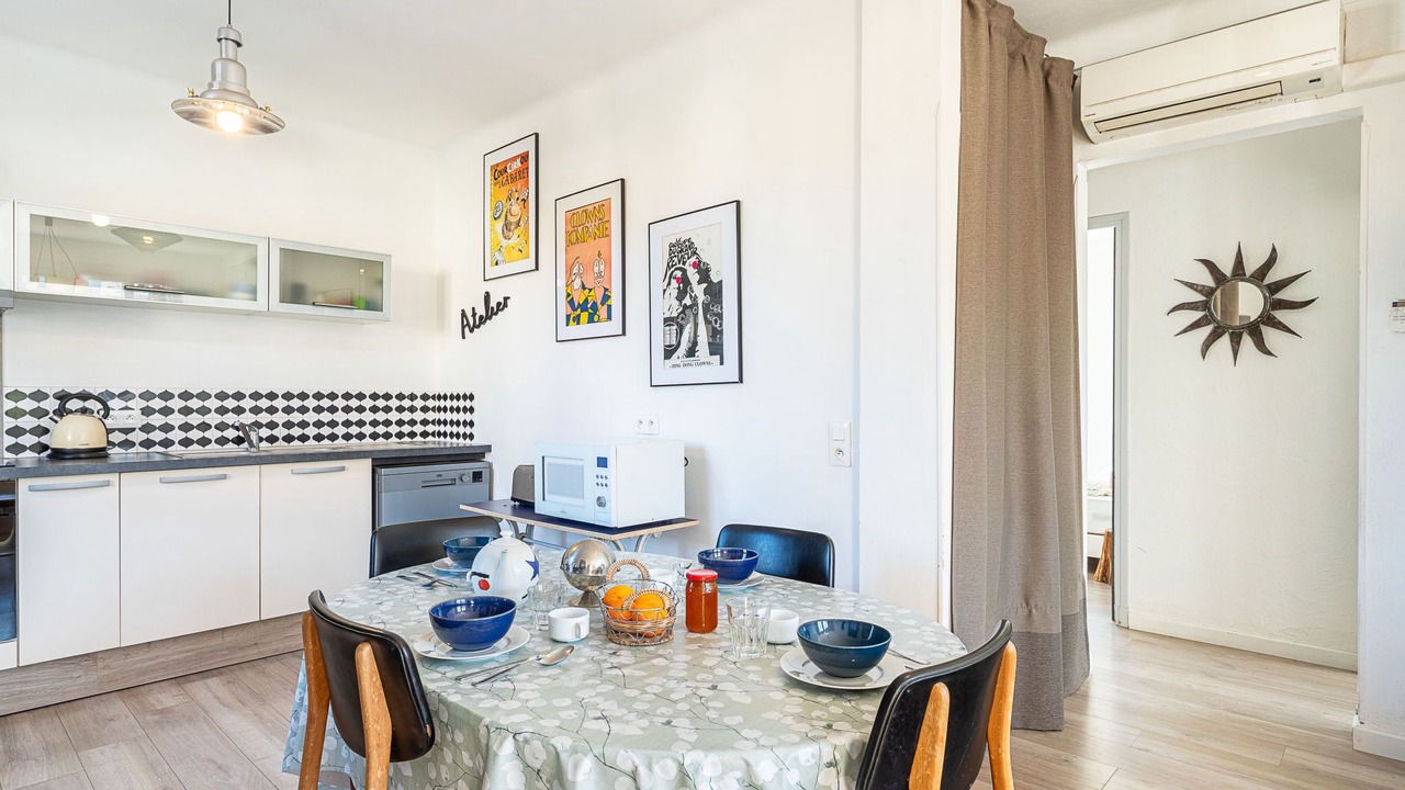 Photo of Bedroom in Hyeres City Centre