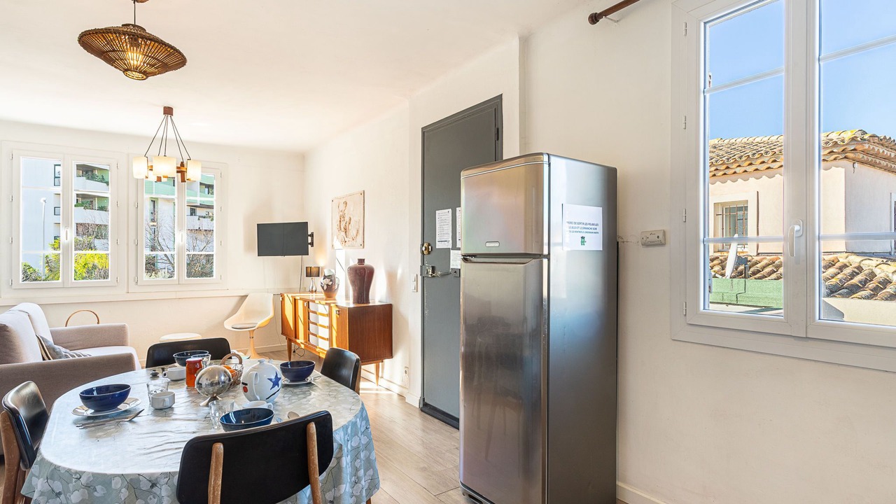 Photo of Bedroom in Hyeres City Centre