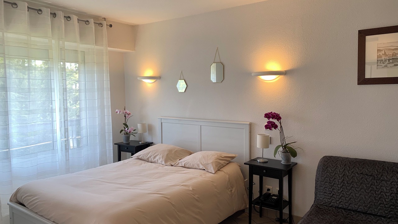 Photo of Bedroom in Castera-Verduzan