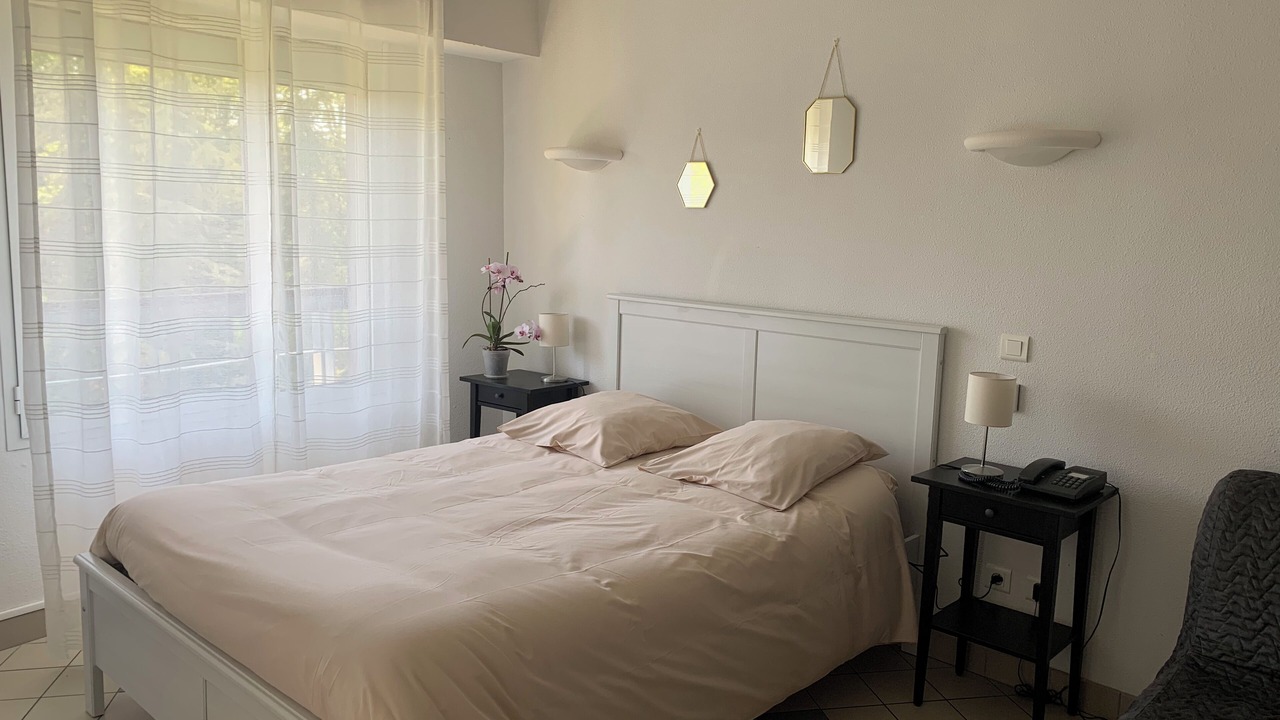 Photo of Bedroom in Castera-Verduzan