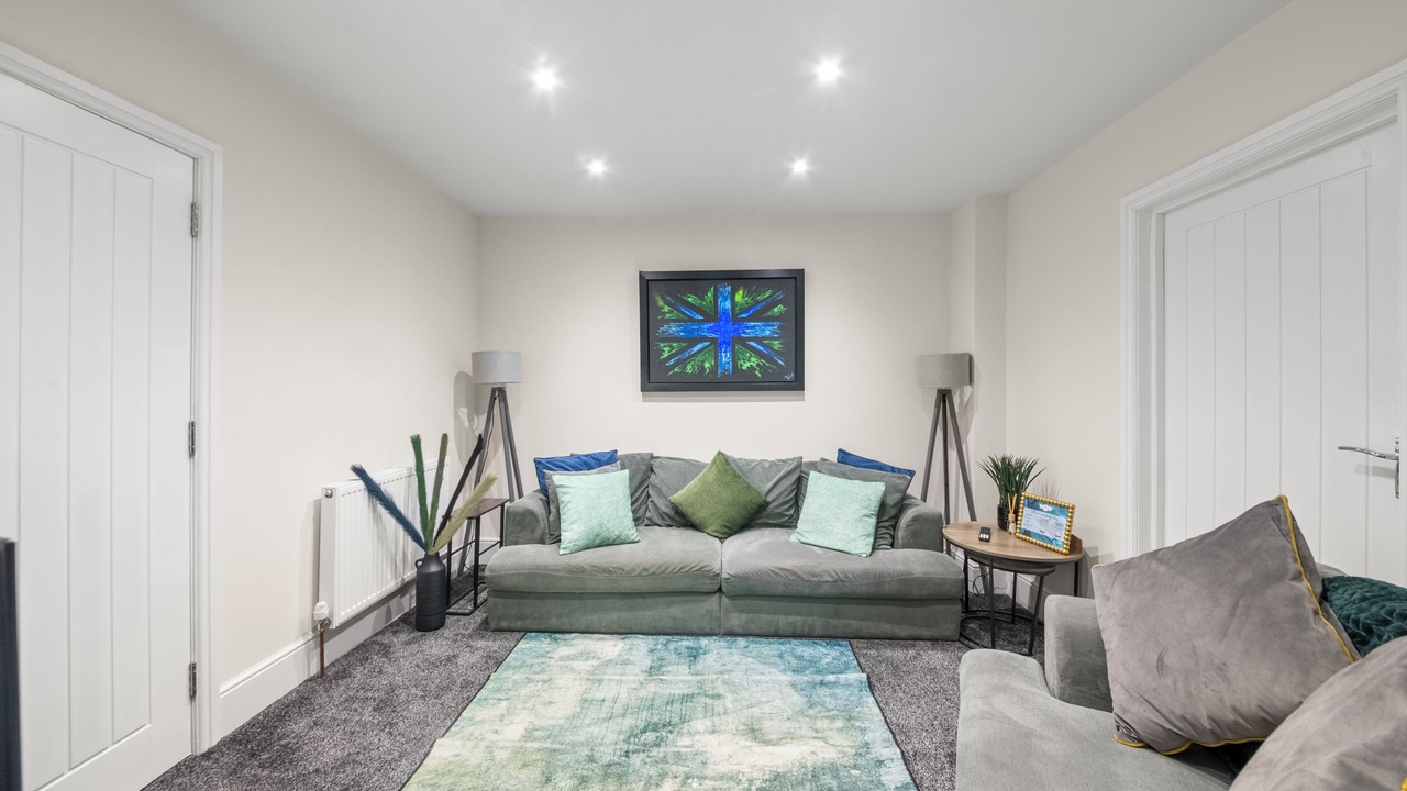 Photo of Livingroom in Cowley