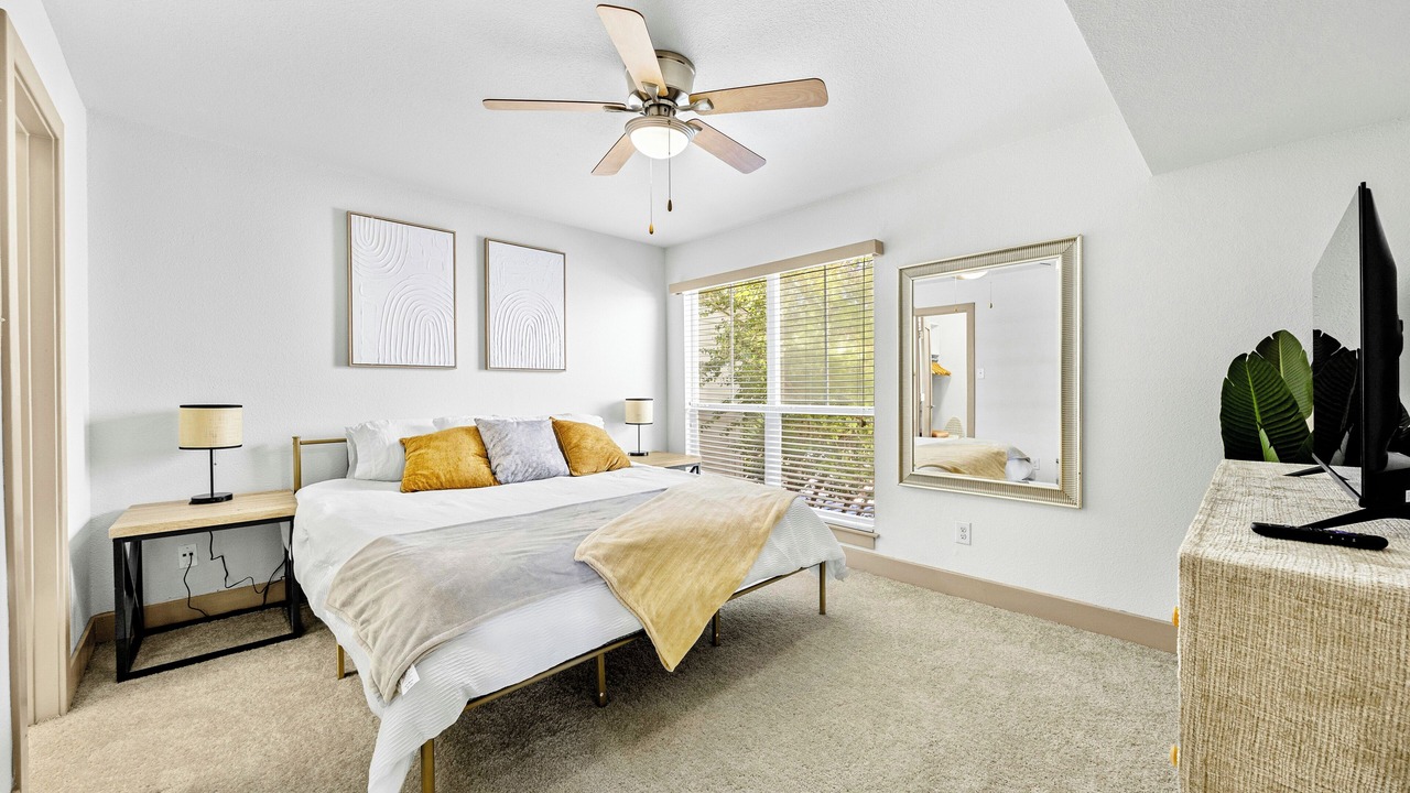 Photo of Bedroom in Barton Hills