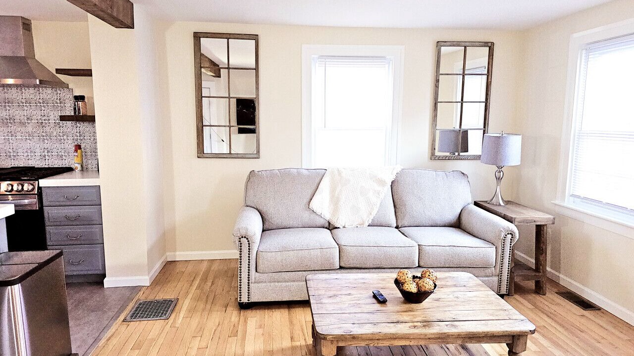 Photo of Livingroom in New London