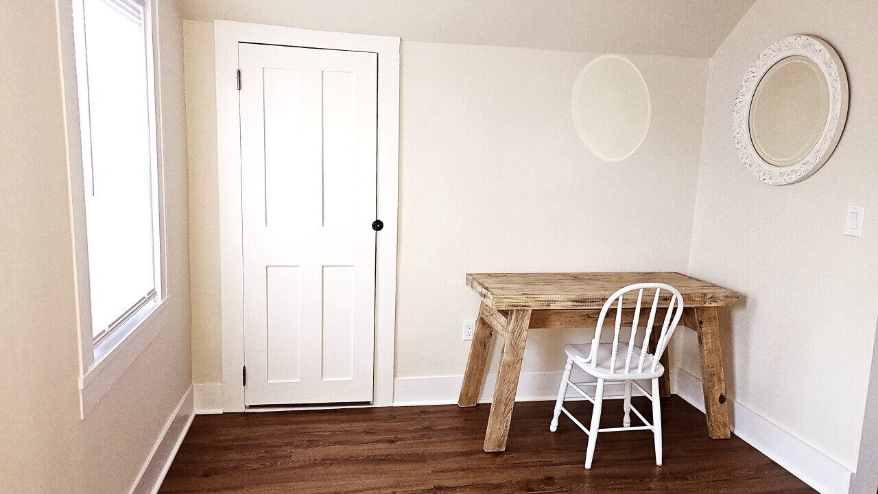 Photo of Others in New London