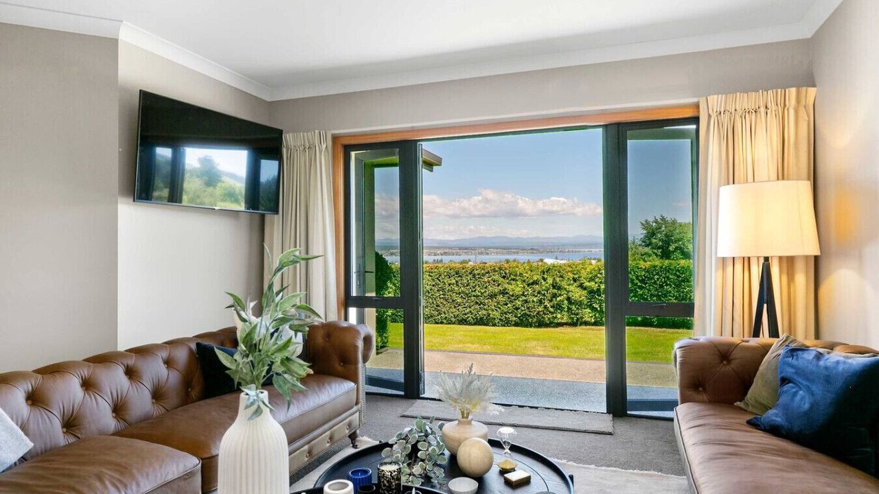 Photo of Livingroom in Nukuhau