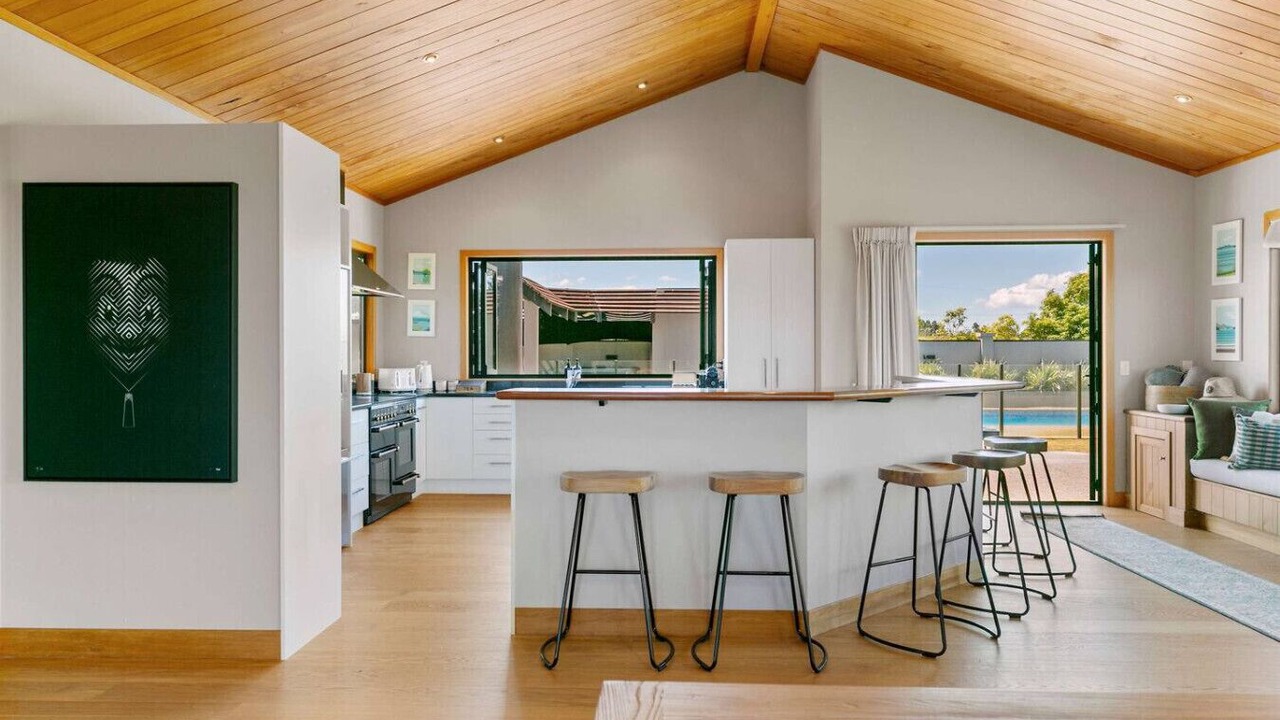 Photo of Others in Nukuhau