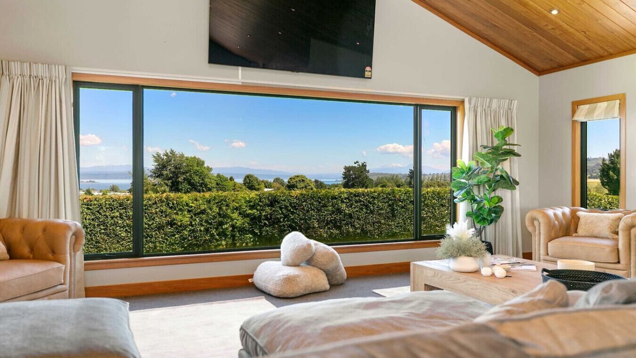 Photo of Livingroom in Nukuhau