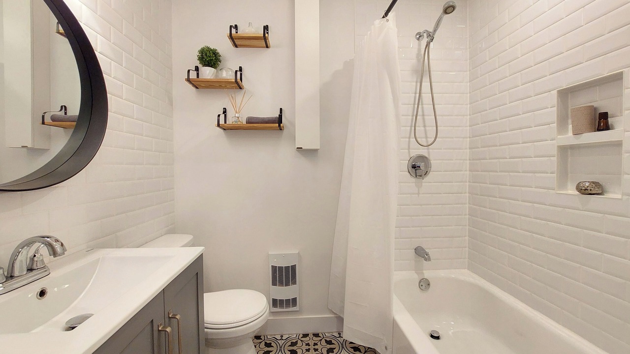Photo of Bathroom in La Cite-Limoilou