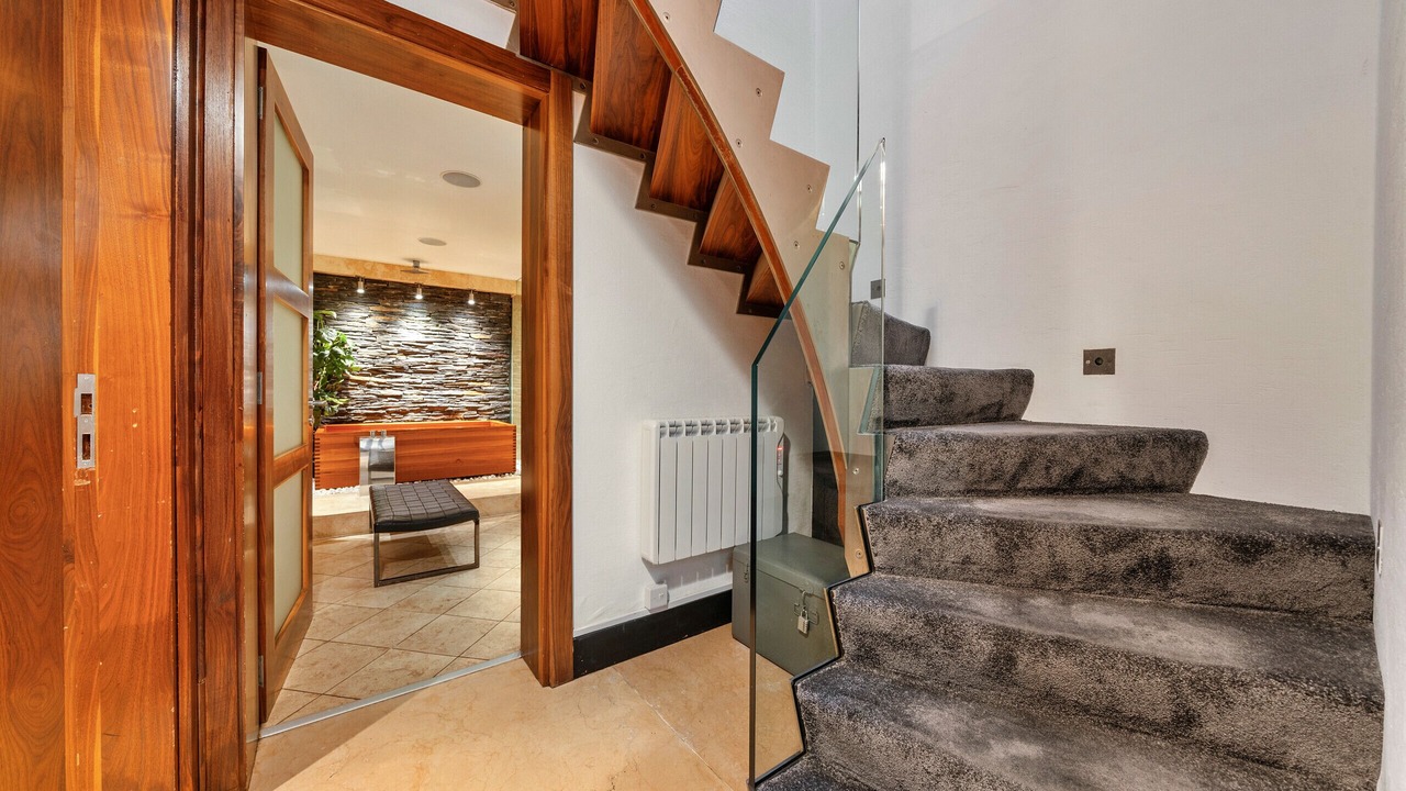 Photo of Others in Knightsbridge