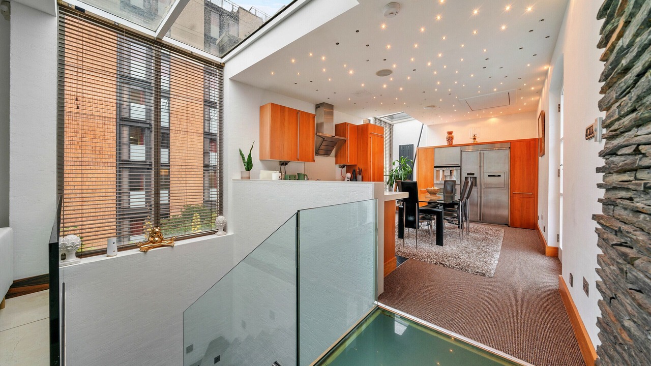 Photo of Others in Knightsbridge