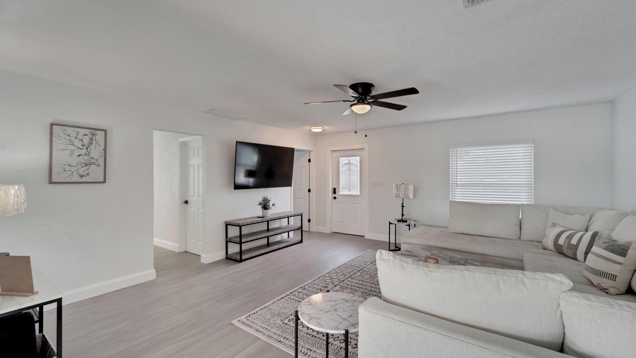 Photo of Bedroom in Bay Crest Park
