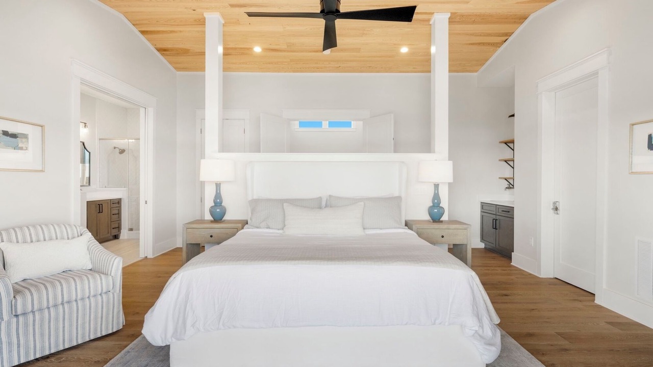 Photo of Bedroom in Apalachicola