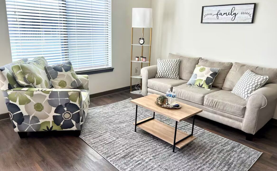 Photo of Livingroom in Westside