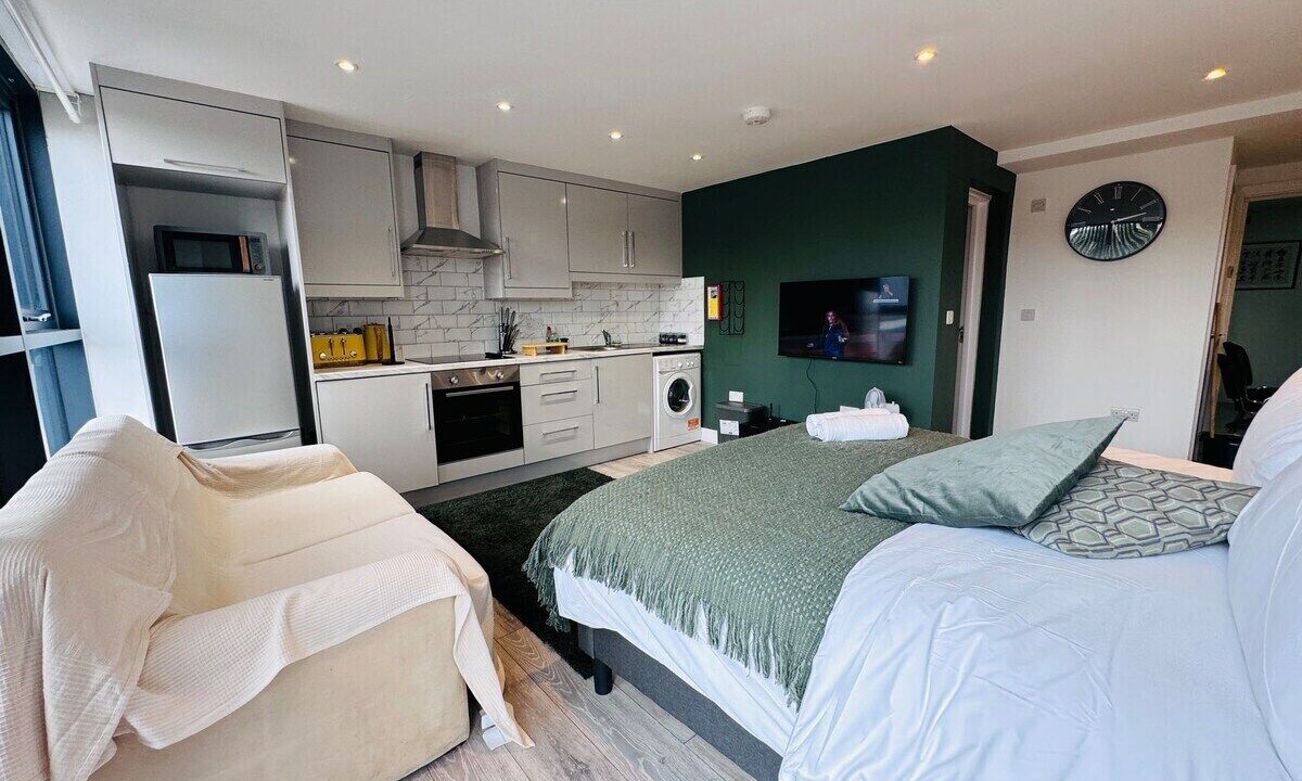 Photo of Others in Weavers