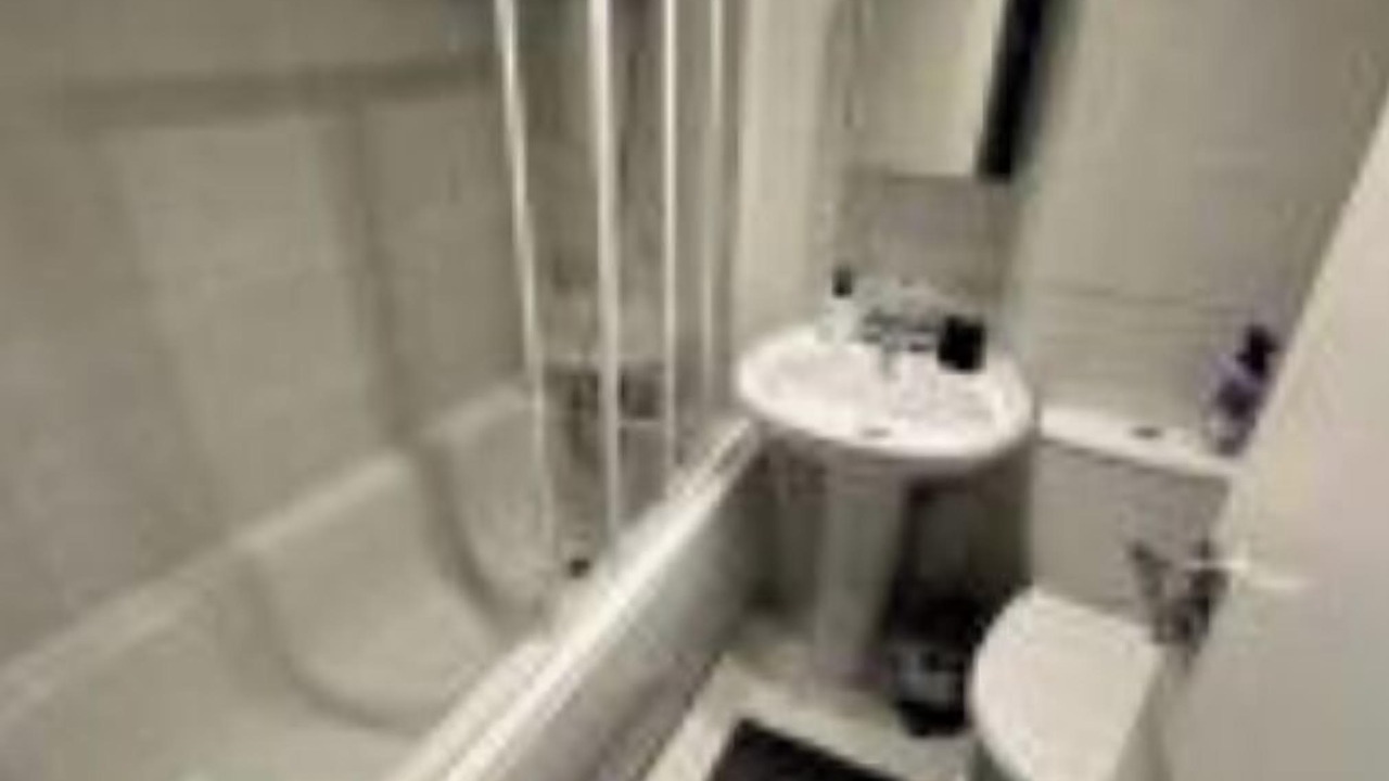 Photo of Bathroom in Dalmuir