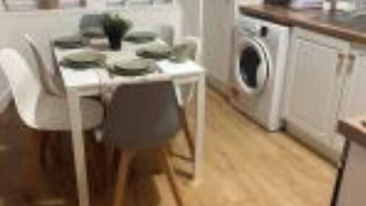 Photo of Others in Dalmuir