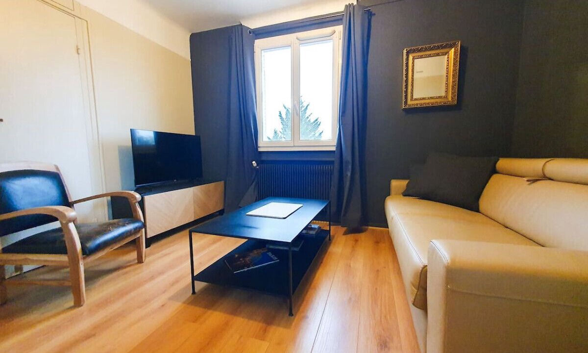 Photo of Livingroom in Vaucresson