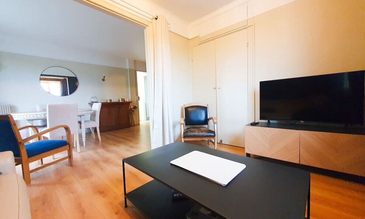 Photo of Livingroom in Vaucresson