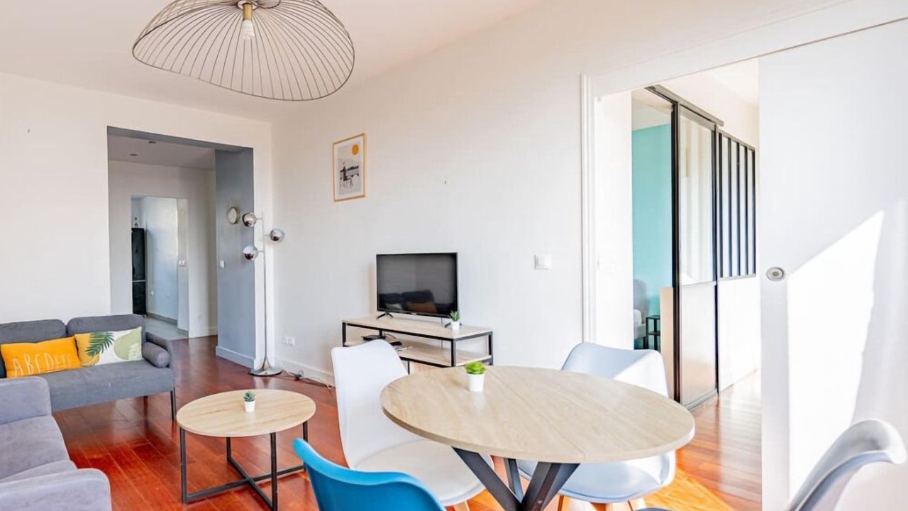 Photo of Livingroom in Saint-Cloud