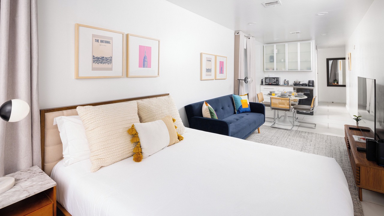 Photo of Bedroom in Tudor City