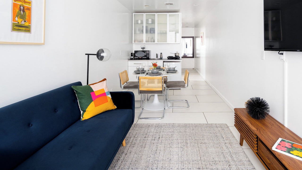 Photo of Livingroom in Midtown East