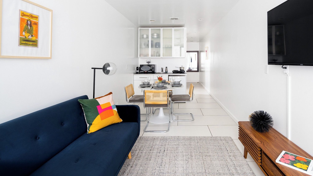 Photo of Livingroom in Midtown East