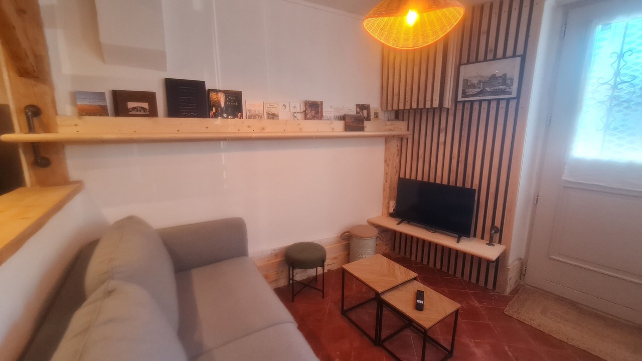 Photo of Livingroom in Regnie-Durette