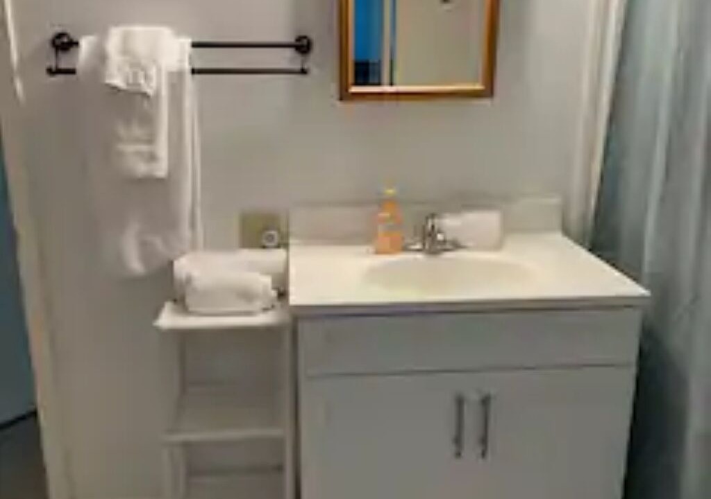 Photo of Bathroom in Abbeville