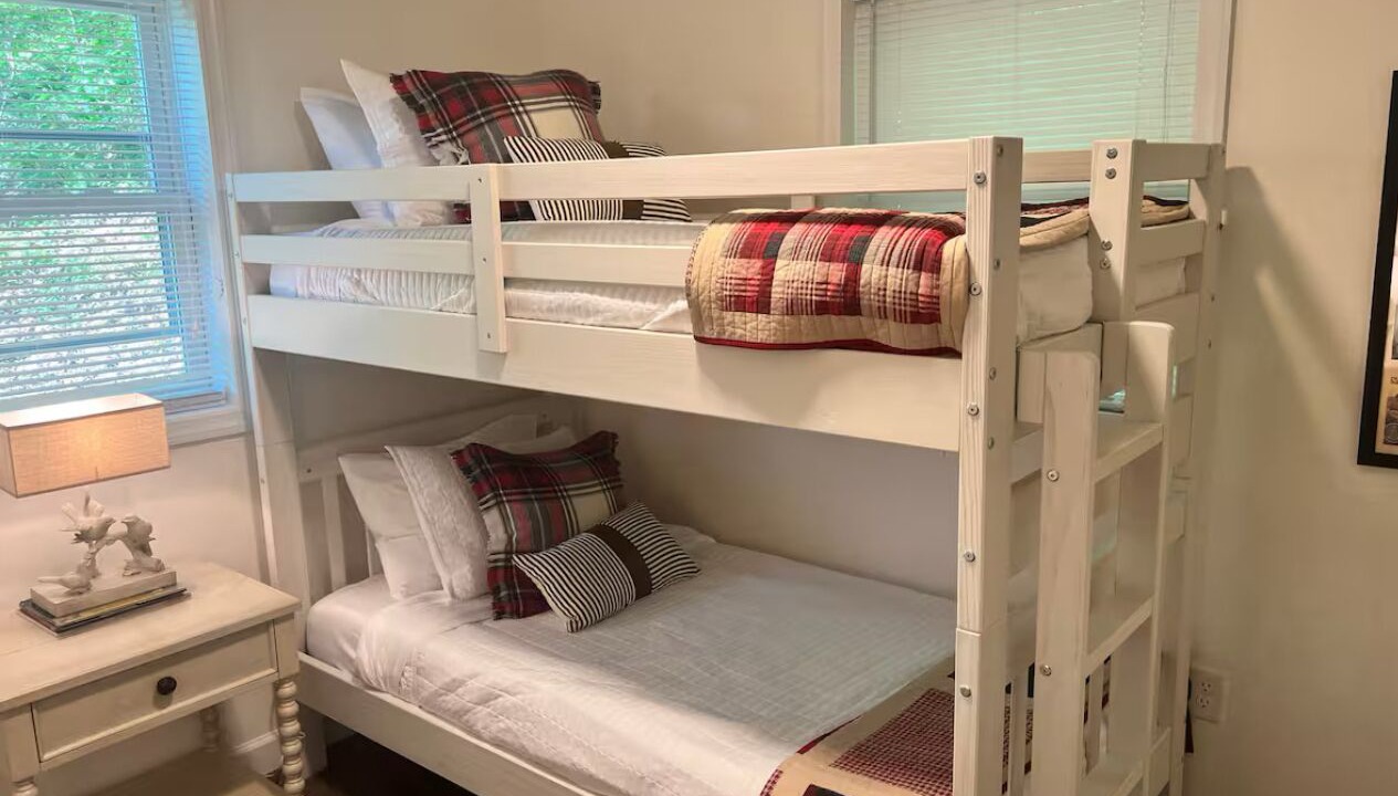 Photo of Bedroom in Clay City