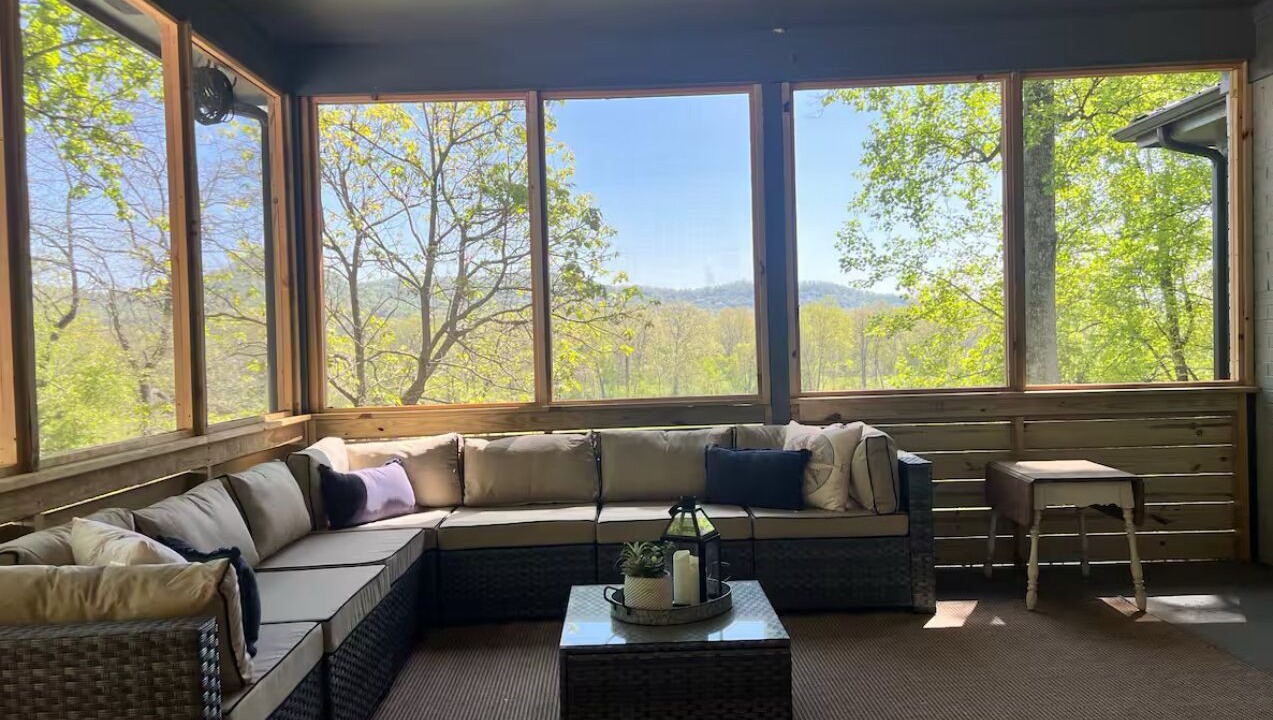Photo of Livingroom in Clay City