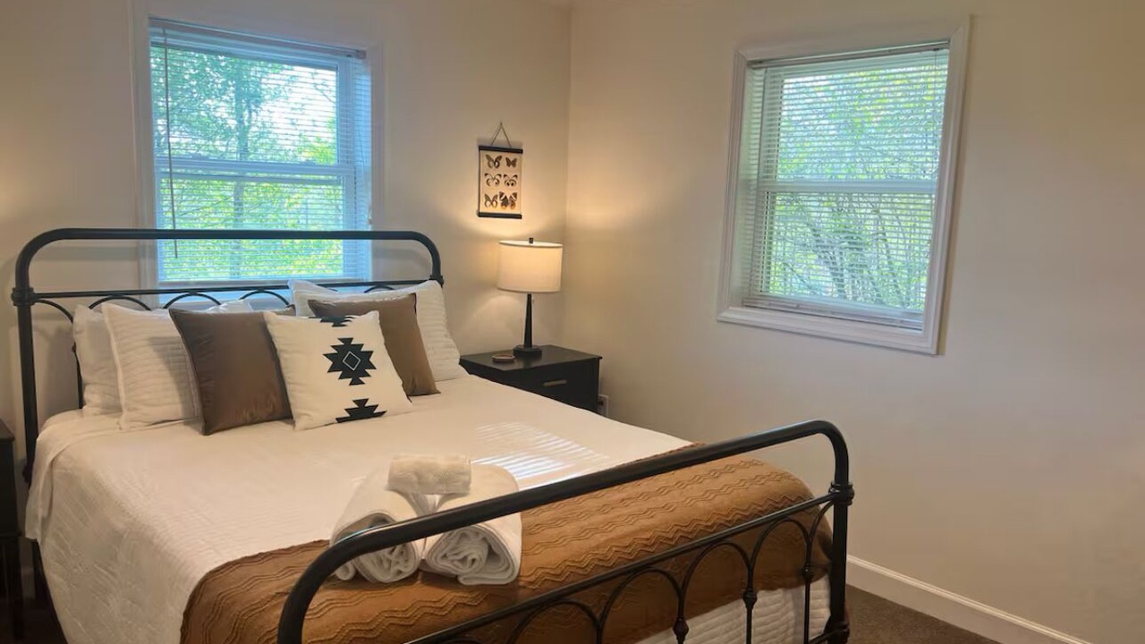 Photo of Bedroom in Clay City