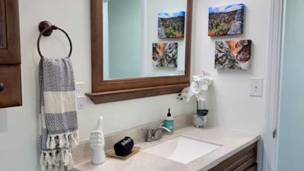 Photo of Bathroom in Clay City