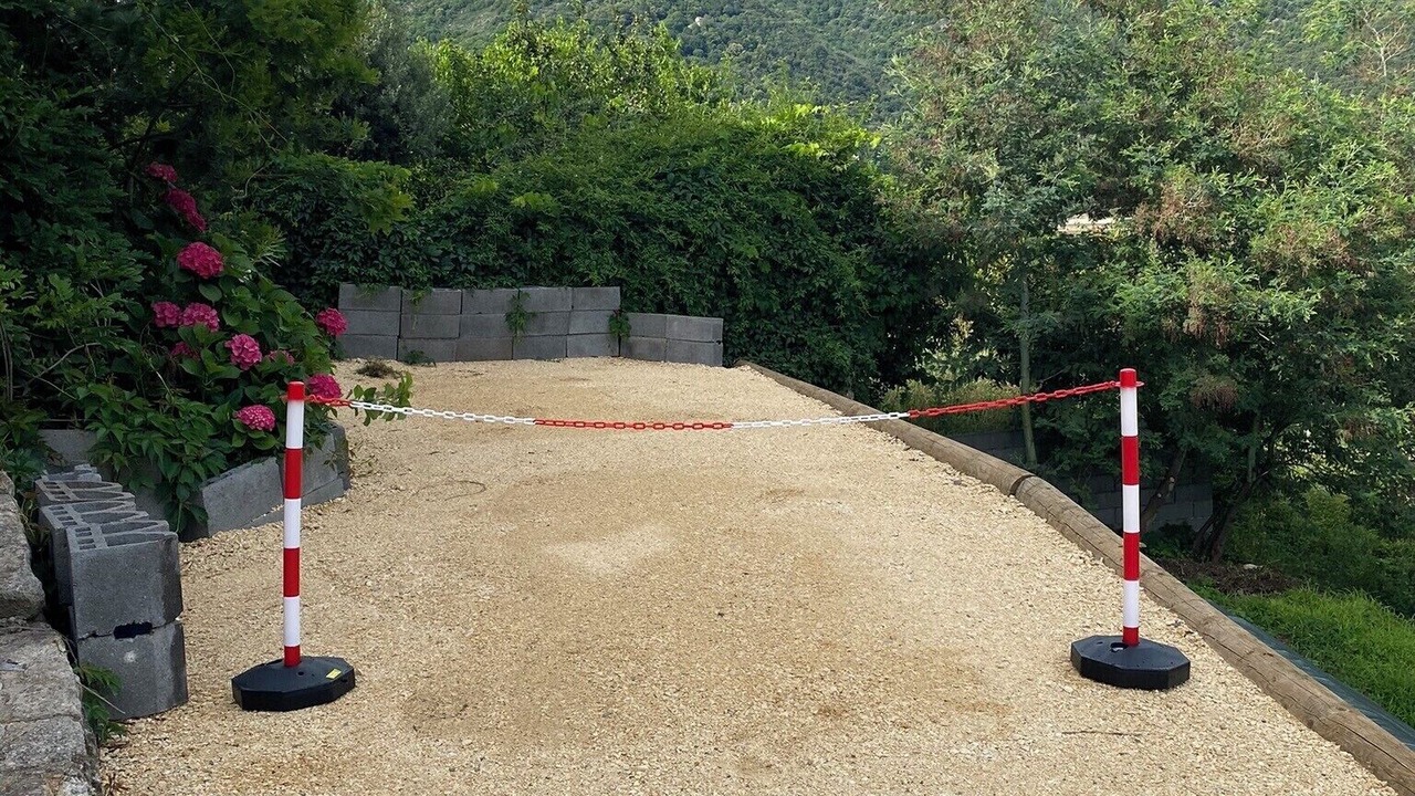 Photo of Outdoor in Pied-de-Borne